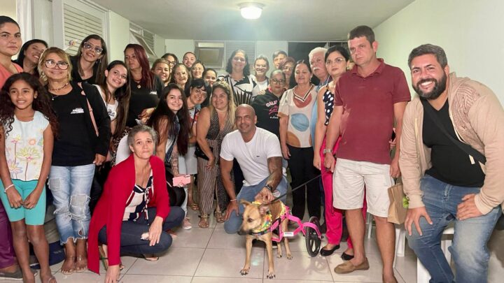 Anderson Correia recebe apoio dos moradores do bairro Indianópolis