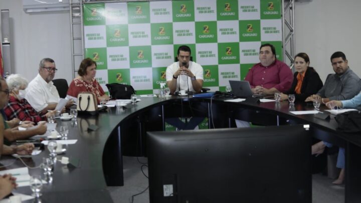 Reunião na prefeitura de Caruaru trata do repasse do FUNDEF