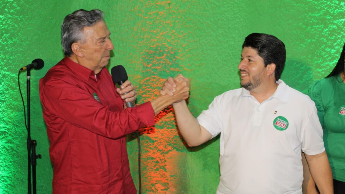 Fagner Fernandes inaugura comitê da causa animal Fagner Fernandes inaugura comitê da causa animal