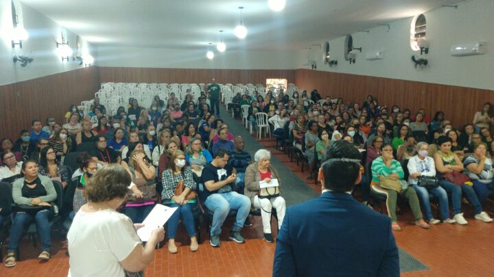 Assembleia dos professores em Caruaru aprova proposta para receber precatórios do FUNDEF