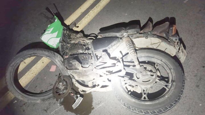 Homem morre após colisão frontal entre moto e carro na BR 232