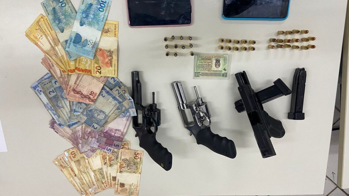 Polícia prende quadrilha de roubo de carros que atuava entre Caruaru e Toritama Polícia prende quadrilha de roubo de carros que atuava entre Caruaru e Toritama