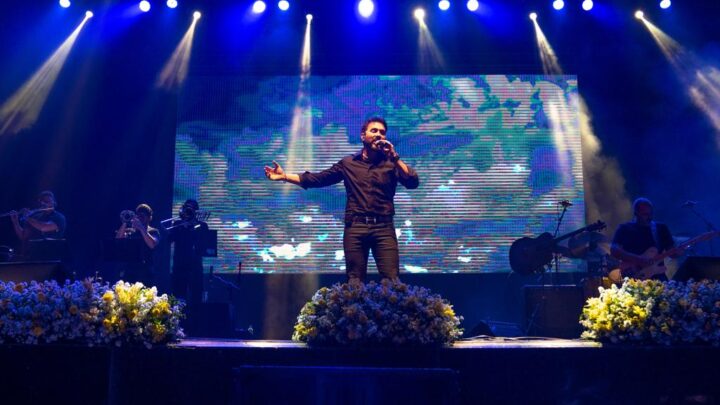 Em um Classic Hall lotado, Padre Fábio de Melo evoca importância do amor próprio e do respeito