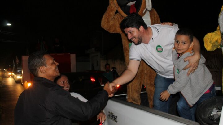 Grande buzinaço e porta a porta marcam agenda de Fagner nessa terça-feira (14)