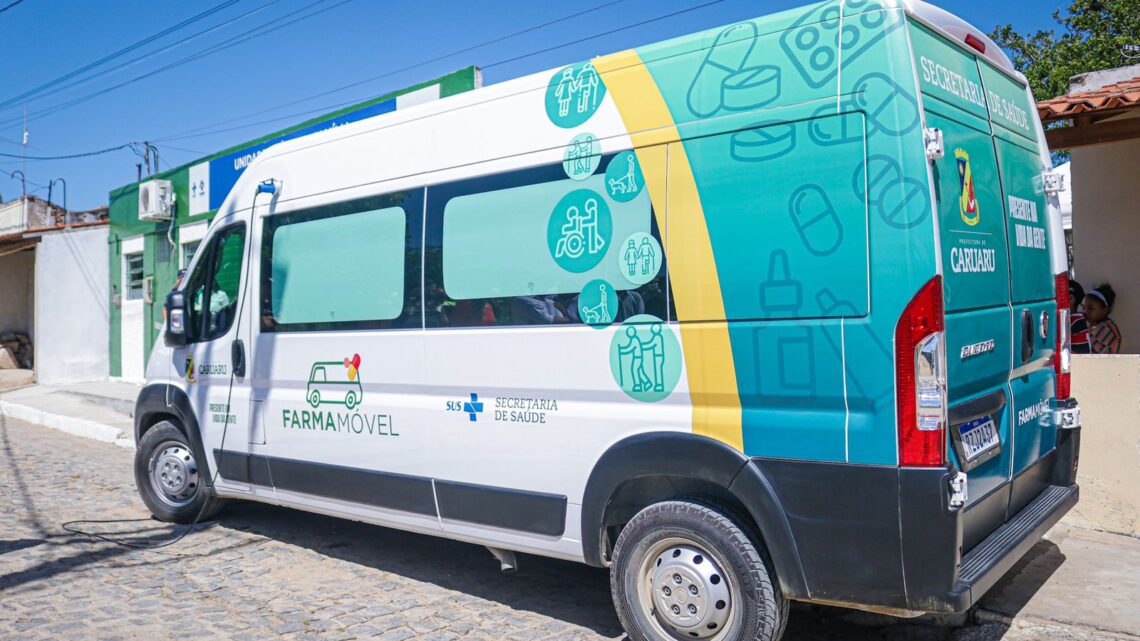 Farmamóvel percorre ruas de Caruaru realizando entrega de medicamentos
