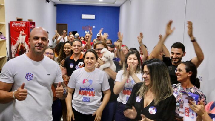 Anderson Correia é recebido com carinho por protetores e defensores da causa animal de Cachoeirinha