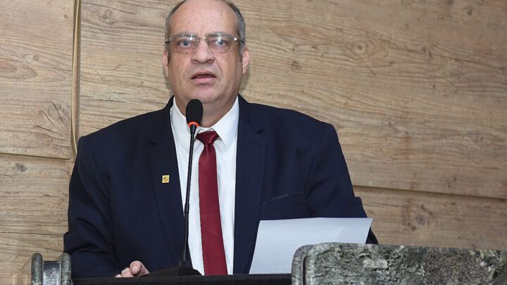 Jorge Quintino comemora realização de concurso público em Caruaru