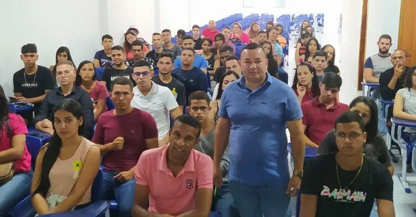 Vereador Cabo Cardoso segue dando oportunidades aos jovens para se prepararem para concursos públicos