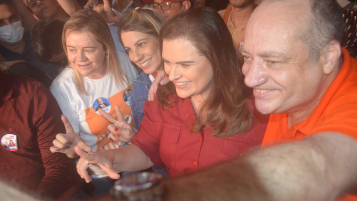 Jorge Quintino faz caminhada com Marília Arraes em Caruaru nesta sexta-feira (23) Jorge Quintino faz caminhada com Marília Arraes em Caruaru nesta sexta-feira (23)