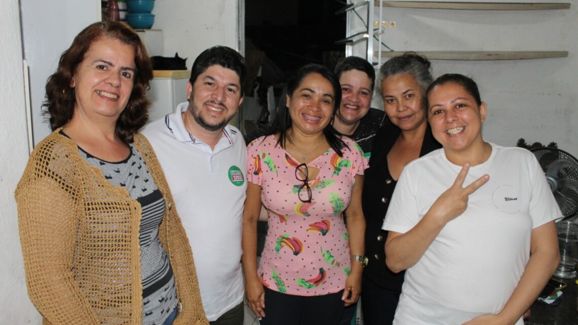 Fagner recebe apoio de ONG animal de Garanhuns e visita feira de Agrestina Fagner recebe apoio de ONG animal de Garanhuns e visita feira de Agrestina