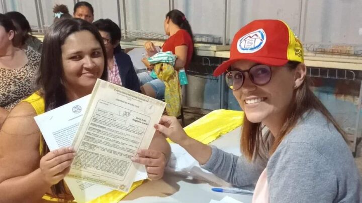 Famílias do MTST Caruaru são as primeiras no Brasil a receber documentação fundiária