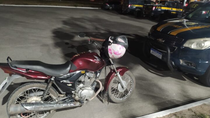 Após tentar atropelar policiais, motociclista é detido sob efeito de álcool na BR 232