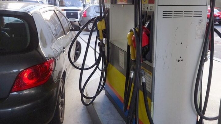 Petrobrás reduz preço da gasolina nesta sexta-feira (02)