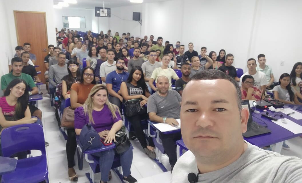 Vereador Cabo Cardoso segue dando oportunidades para os jovens de Caruaru se preparar para concursos públicos