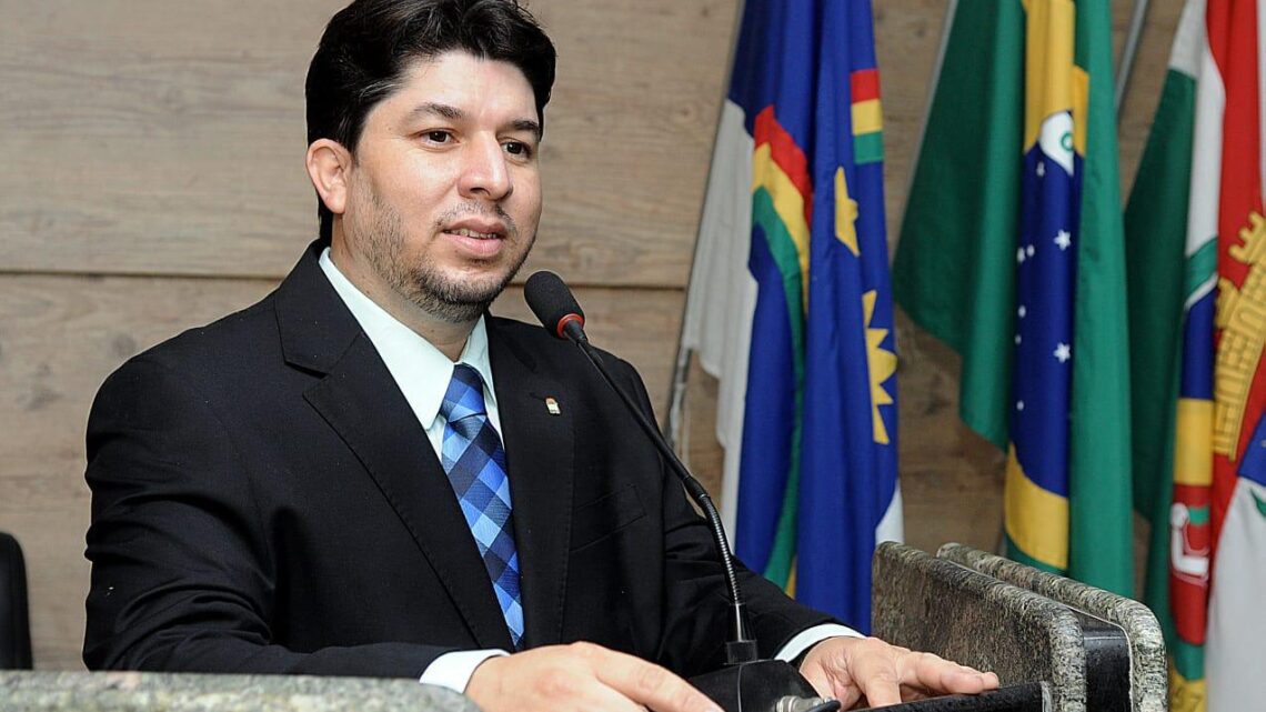 Vitória da causa animal: plano plurianual traz hospital público veterinário e ampliação da Ame Animal, requerimentos de Fagner Fernandes Vitória da causa animal: plano plurianual traz hospital público veterinário e ampliação da Ame Animal, requerimentos de Fagner Fernandes
