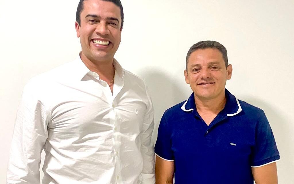 Rodrigo Pinheiro dialoga e Galego de Lajes fecha apoio a Raquel Lyra