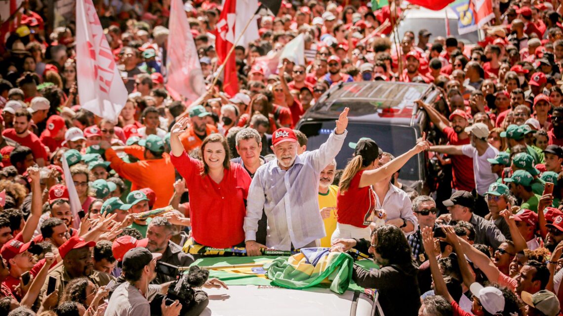 “O dia em que Lula ganhar as eleições será o mesmo dia em que Marília vai ganhar em Pernambuco e ser governadora”, crava Lula durante ato no Pátio do Carmo “O dia em que Lula ganhar as eleições será o mesmo dia em que Marília vai ganhar em Pernambuco e ser governadora”, crava Lula durante ato no Pátio do Carmo
