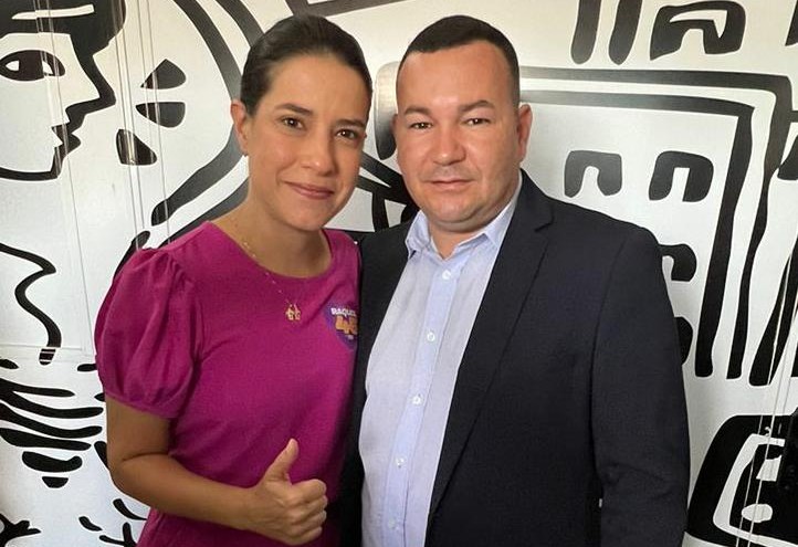 Vereador Cabo Cardoso, representante político dos militares estaduais entrega a Raquel Lyra, pedidos para a classe militar