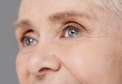 Quase quatro em cada dez mulheres sofrem de catarata no Brasil