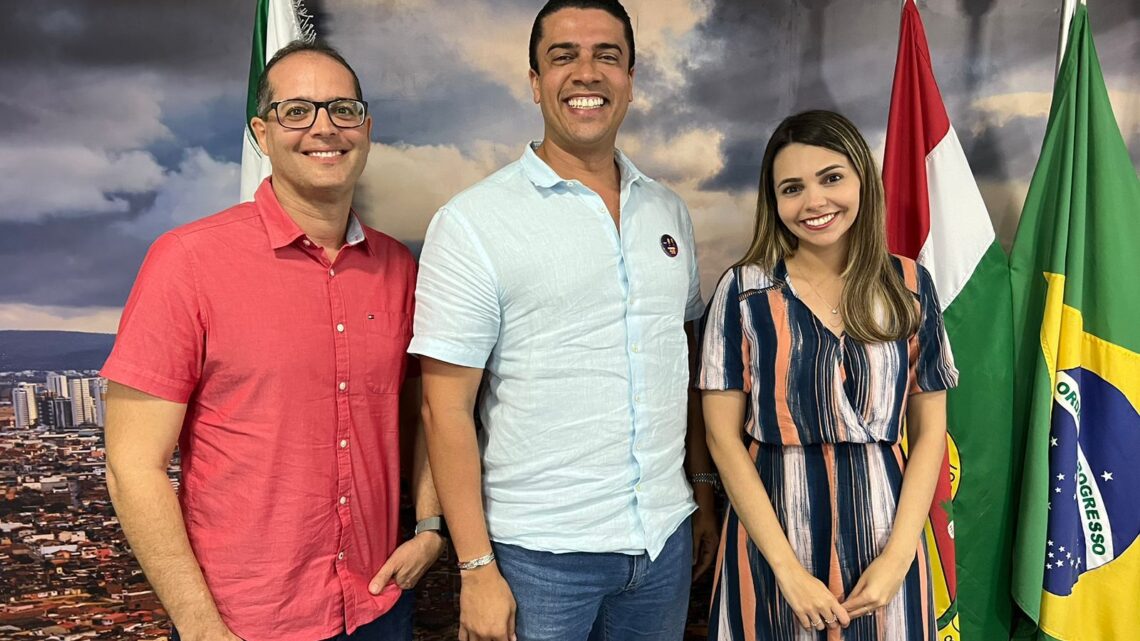 Bárbara Florêncio não é mais secretária de Saúde de Caruaru Bárbara Florêncio não é mais secretária de Saúde de Caruaru