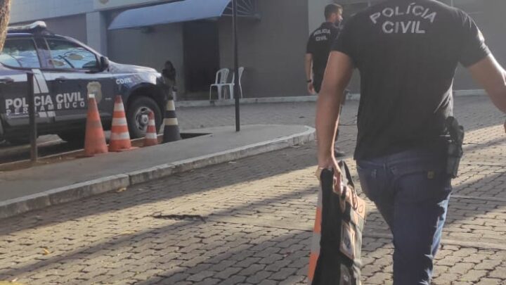 Operação contra corrupção cumpre mandados e afasta funcionários públicos