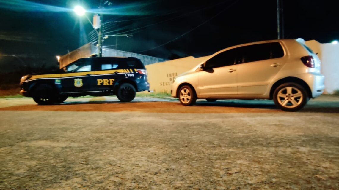 Carro roubado e suspeito de ser utilizado em assaltos é recuperado pela PRF em Caruaru