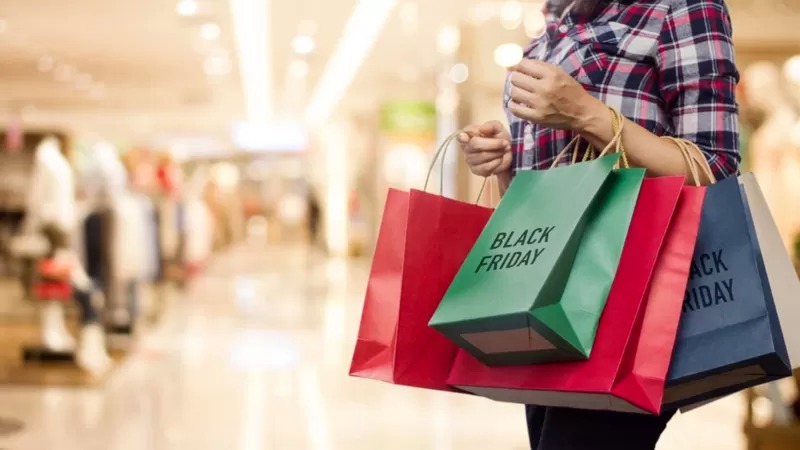 Procon Caruaru orienta sobre compras na Black Friday