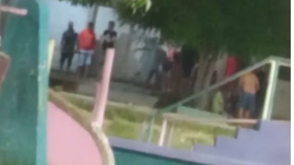 Duplo homicídio em Caruaru, após confusão em bar: mulher morre no HRA e jovem no Salgado Duplo homicídio em Caruaru, após confusão em bar: mulher morre no HRA e jovem no Salgado