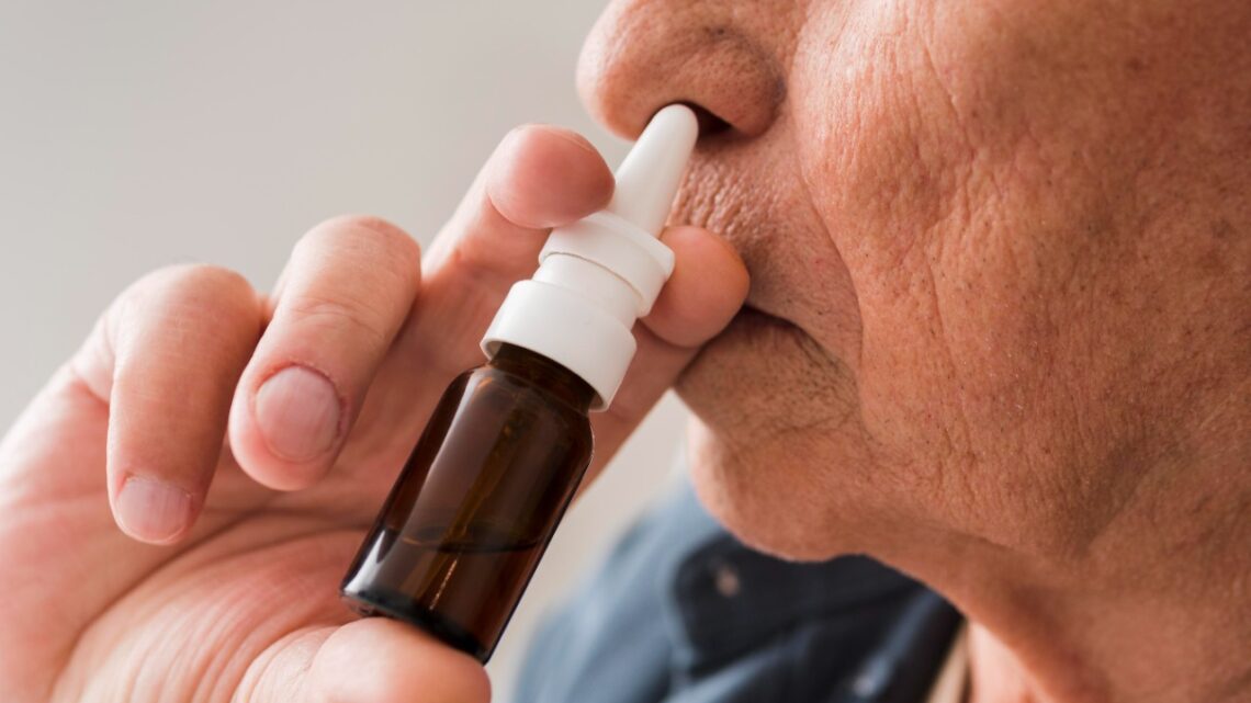 Lavagem nasal é método simples e eficaz contra doenças respiratórias Lavagem nasal é método simples e eficaz contra doenças respiratórias