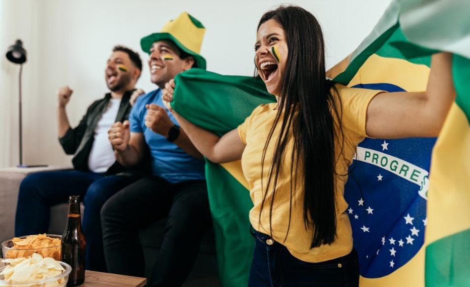 Saúde dos olhos requer mais cuidados para acompanhar a maratona de jogos da Copa do Mundo Saúde dos olhos requer mais cuidados para acompanhar a maratona de jogos da Copa do Mundo