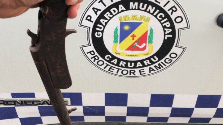 Guarda Municipal de Caruaru apresenta adolescente armado à delegacia