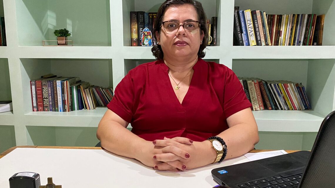 Adriana Leite assume diretoria executiva da AETPC/Leva Adriana Leite assume diretoria executiva da AETPC/Leva