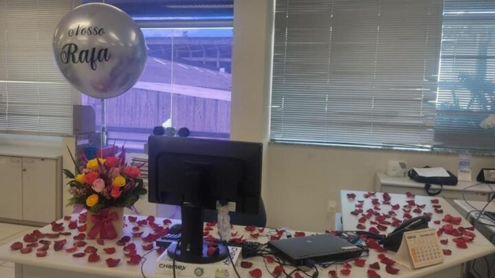 Engenheiro passa mal e morre treinando em academia e colegas de trabalho prestam homenagem