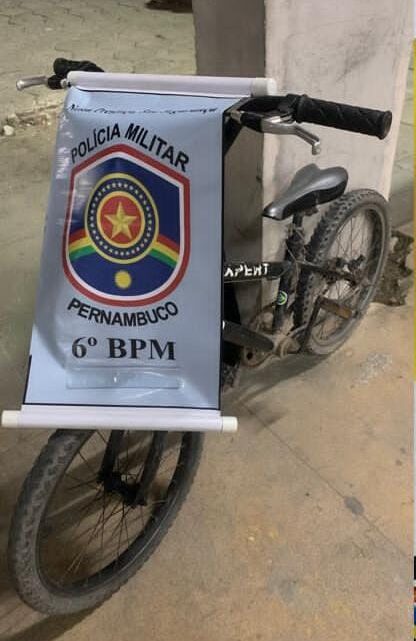 Suspeito de roubo e furto de bicicletas é detido pela PM Suspeito de roubo e furto de bicicletas é detido pela PM
