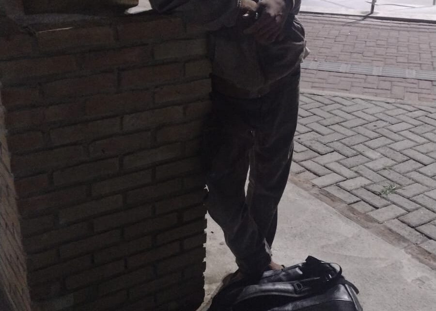 Guarda Municipal de Caruaru conduz à delegacia suspeito de arrombar loja no centro da cidade