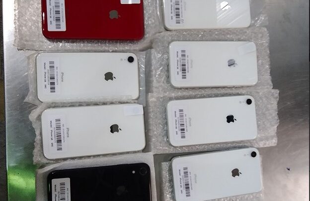 Leilão da Receita Federal: smartphones, veículos, skates elétricos, câmeras fotográficas e barco