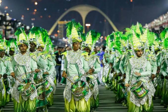 Confira as atrações do pré-carnaval em Caruaru nos seis polos de folia em três dias Confira as atrações do pré-carnaval em Caruaru nos seis polos de folia em três dias