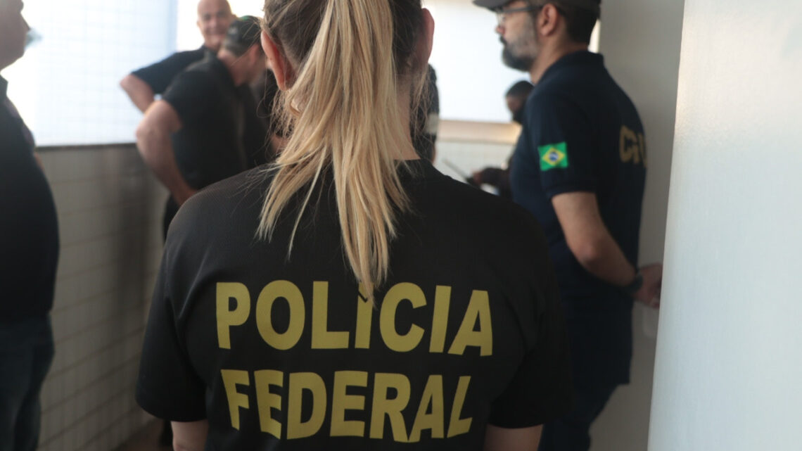 Polícia Federal-PE cumpre mandados de busca e apreensão para combater desvios de recursos em UPAs e hospitais