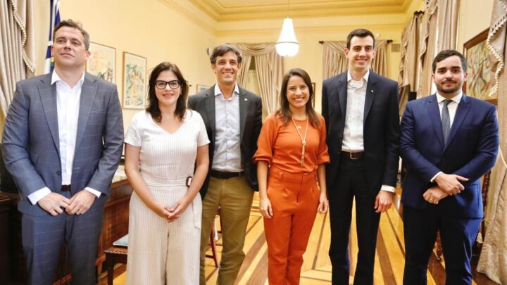 Governo articula a ampliação de voos da Azul em Pernambuco