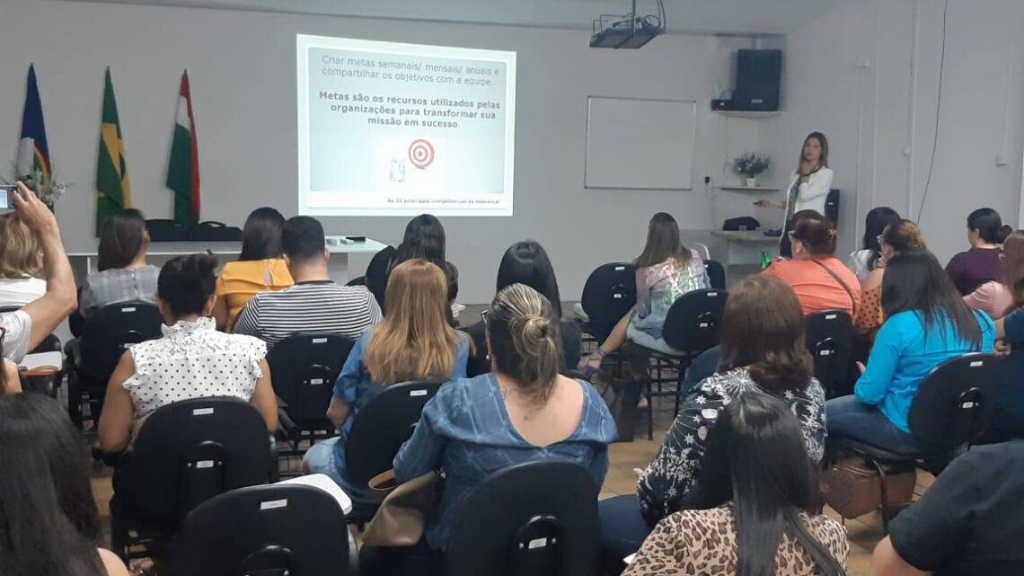 Prefeitura de Caruaru abre inscrições para oito cursos da Escola de Governo Prefeitura de Caruaru abre inscrições para oito cursos da Escola de Governo
