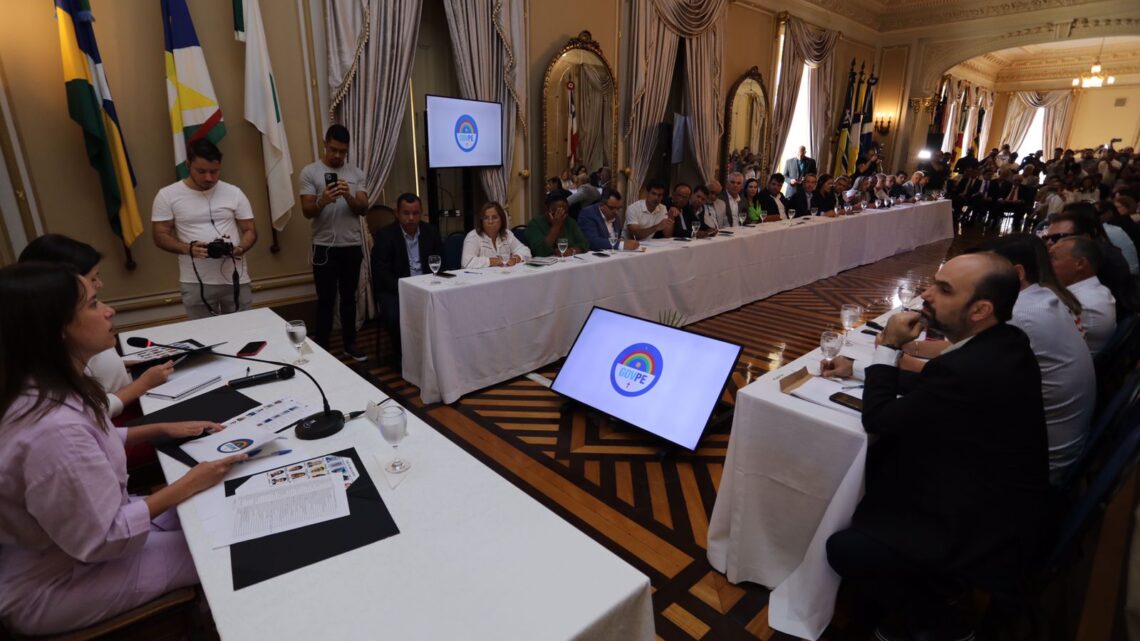 Governadora Raquel Lyra reúne prefeitos da Zona da Mata para criar estratégias de desenvolvimento Governadora Raquel Lyra reúne prefeitos da Zona da Mata para criar estratégias de desenvolvimento