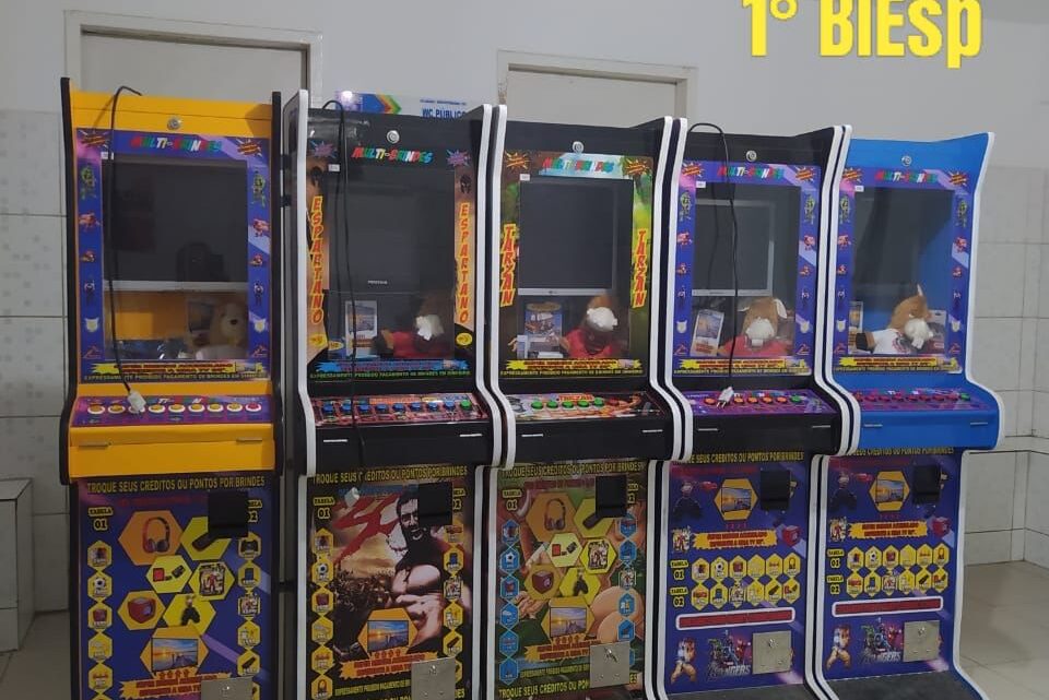 PM localiza e debela casa de jogos de azar em Caruaru PM localiza e debela casa de jogos de azar em Caruaru