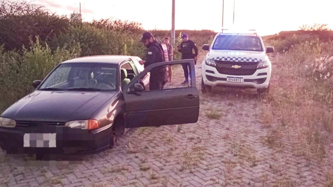 Guarda Municipal de Caruaru recupera veículo roubado no loteamento Caville