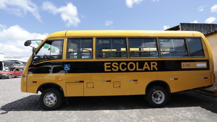 Ônibus escolares da rede municipal de Caruaru seguirá, nas primeiras semanas, a mesma rota utilizada em 2022