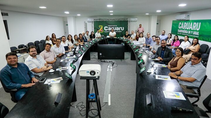 Prefeito de Caruaru recebe comitiva da Fundação Bernard Van Leer, criadora do programa Urban 95 para a Primeira Infância