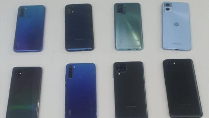 Preso suspeito que comercializava 6 celulares sem nota fiscal e 2 com restrição de roubo/furto