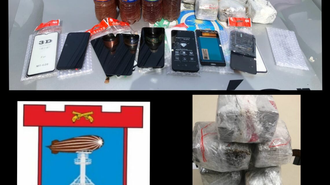 PM impede lançamentode drogas para presídio PM impede lançamentode drogas para presídio