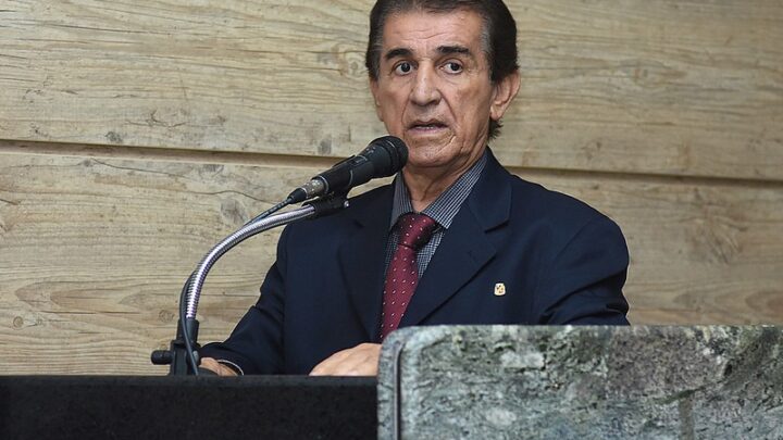 Vereador Leonardo Chaves faz denúncia em relação ao canal do Riacho dos Mocós em Caruaru