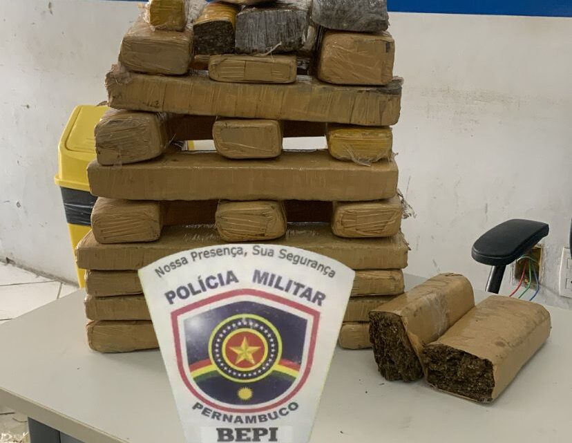 BEPI apreende 30%kg de maconha em Santa Cruz do Capibaribe