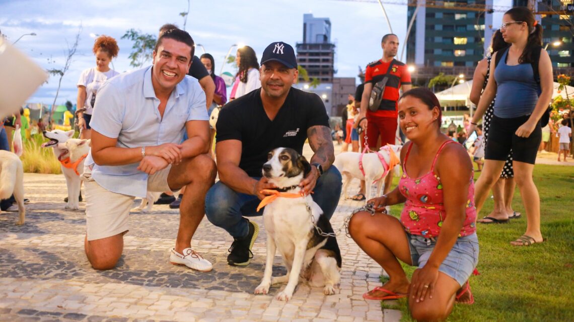 2ª Cãominhada promovida por Anderson Correia reúne prefeito Rodrigo Pinheiro, autoridades e várias famílias em Caruaru